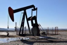 تراجع-النفط-مع-متابعة-الجهود-الأمريكية-لإنهاء-الحرب-في-أوكرانيا