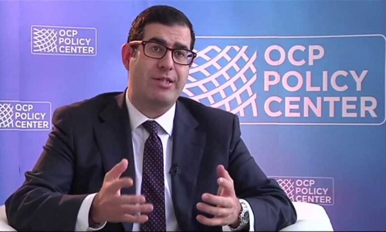 جافير-بلاس-يكتب:-هل-انتهى-عصر-تفوق-أسهم-شركات-النفط-رغم-هبوط-الأسعار؟